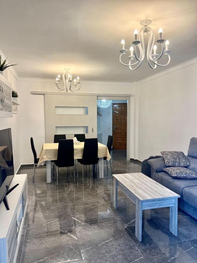 Amplio Apartamento Tranquilo Cerca De La Playa Roses Dış mekan fotoğraf