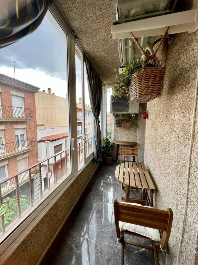 Amplio Apartamento Tranquilo Cerca De La Playa Roses Dış mekan fotoğraf